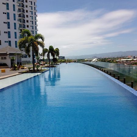 Mactan Newtown 8 Boulevard Deluxe Punta Engaño Exteriér fotografie