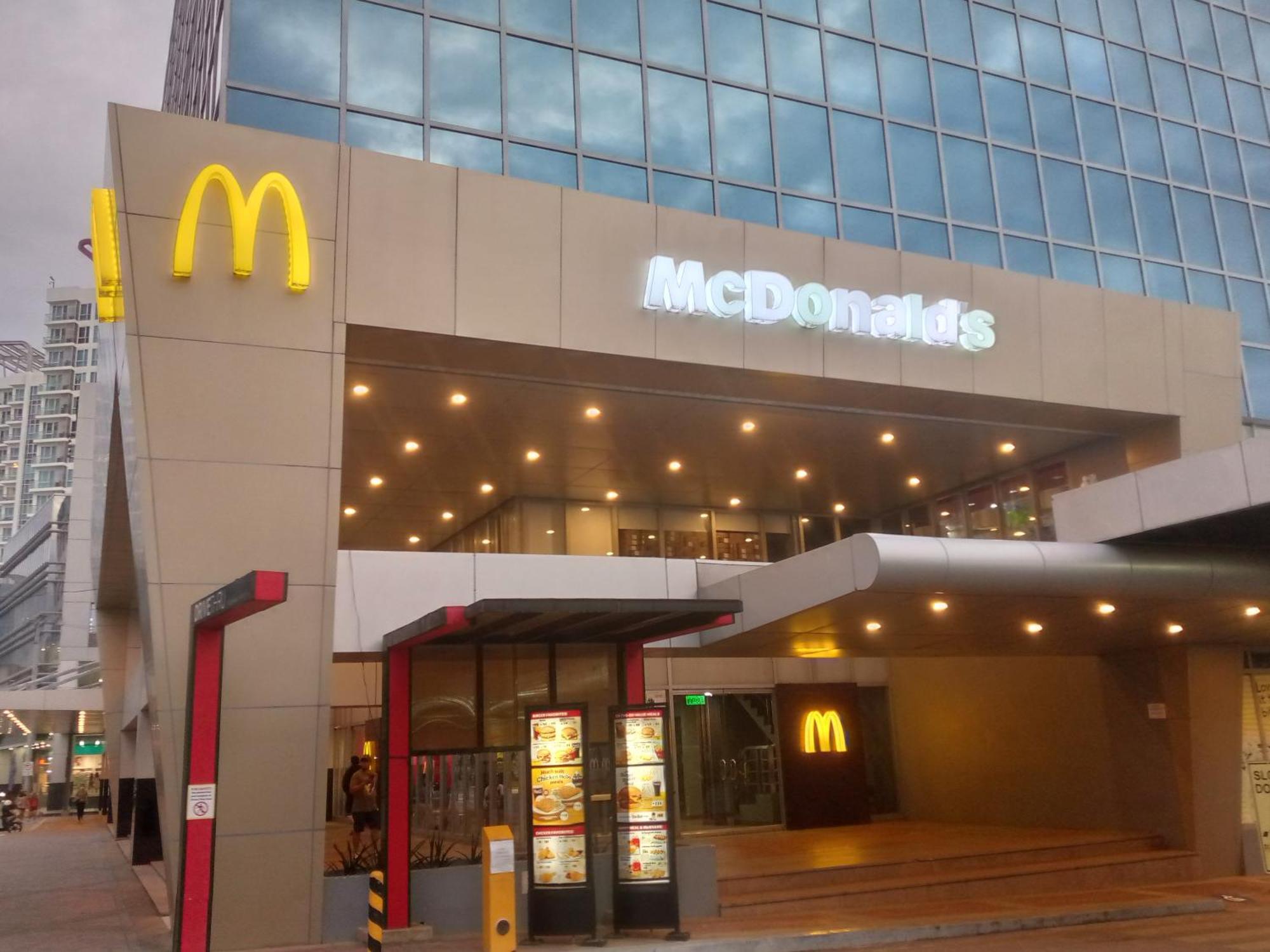 Mactan Newtown 8 Boulevard Deluxe Punta Engaño Exteriér fotografie