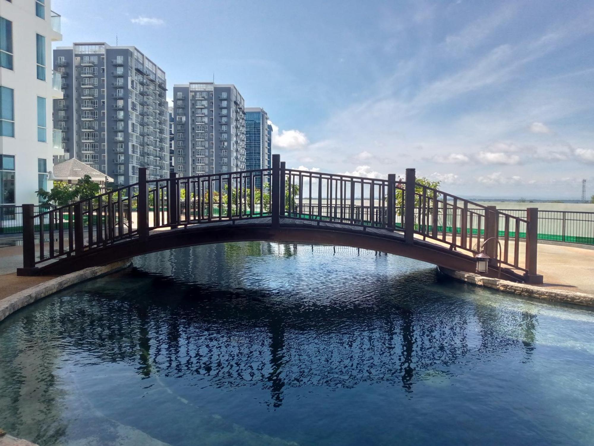 Mactan Newtown 8 Boulevard Deluxe Punta Engaño Exteriér fotografie