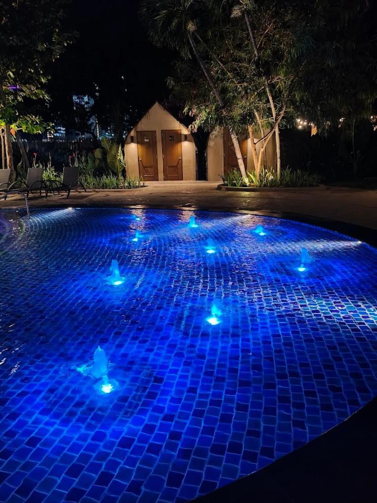 Mactan Newtown 8 Boulevard Deluxe Punta Engaño Exteriér fotografie